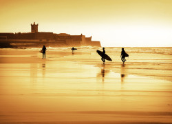 Image summersurfers.jpg