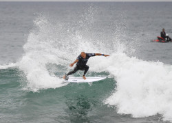 Kelly Slater will surf for a 12th world title Image kellyslater103.jpg