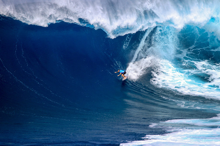 Billy Kemper and Paige Alms win the 2017/2018 Big Wave Tour Image billykemper3.jpg