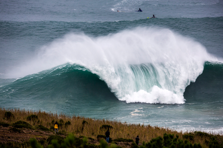 WSL debuts new competitive big wave surfing format in Nazaré Image praia-do-norte-wave.jpg
